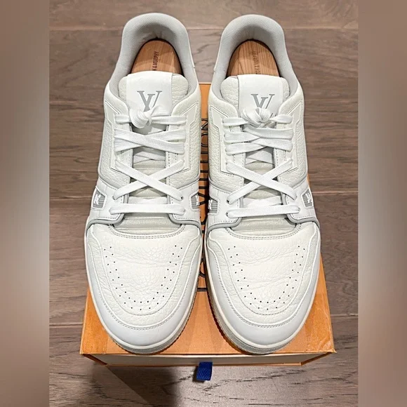 Authentic Louis Vuitton White Mens Trainer Sneaker - Picture 3 of 8
